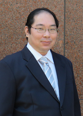 弁理士　飛永　充啓